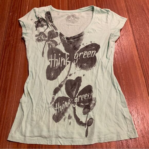 Stranded Women’s Green V-Neck Graphic “Think Green” T-Shirt Large - Picture 1 of 6